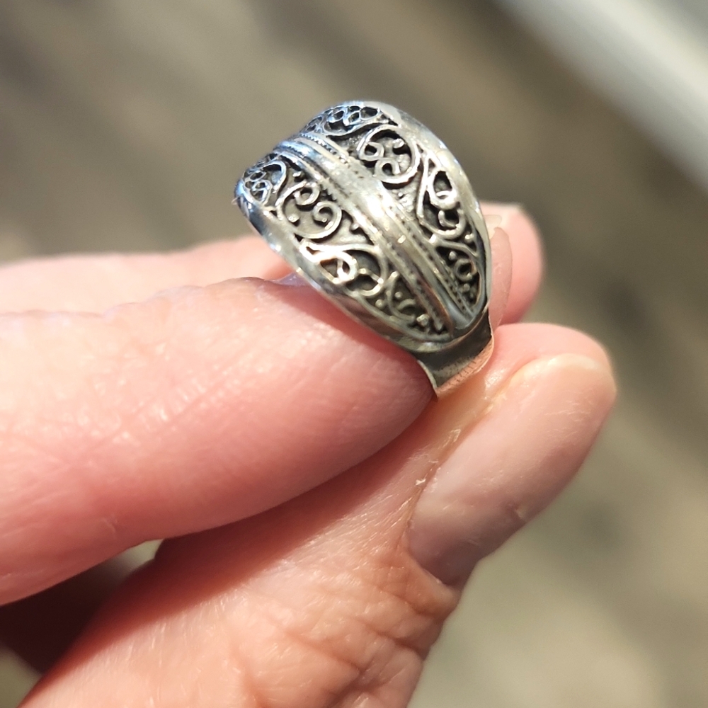 NEW Genuine Sterling Silver Ring - Picture 4 of 4